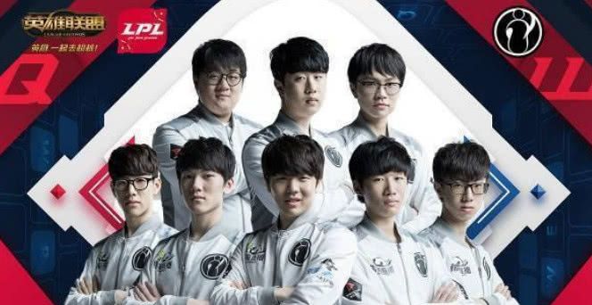 三分线外有 三分线外有