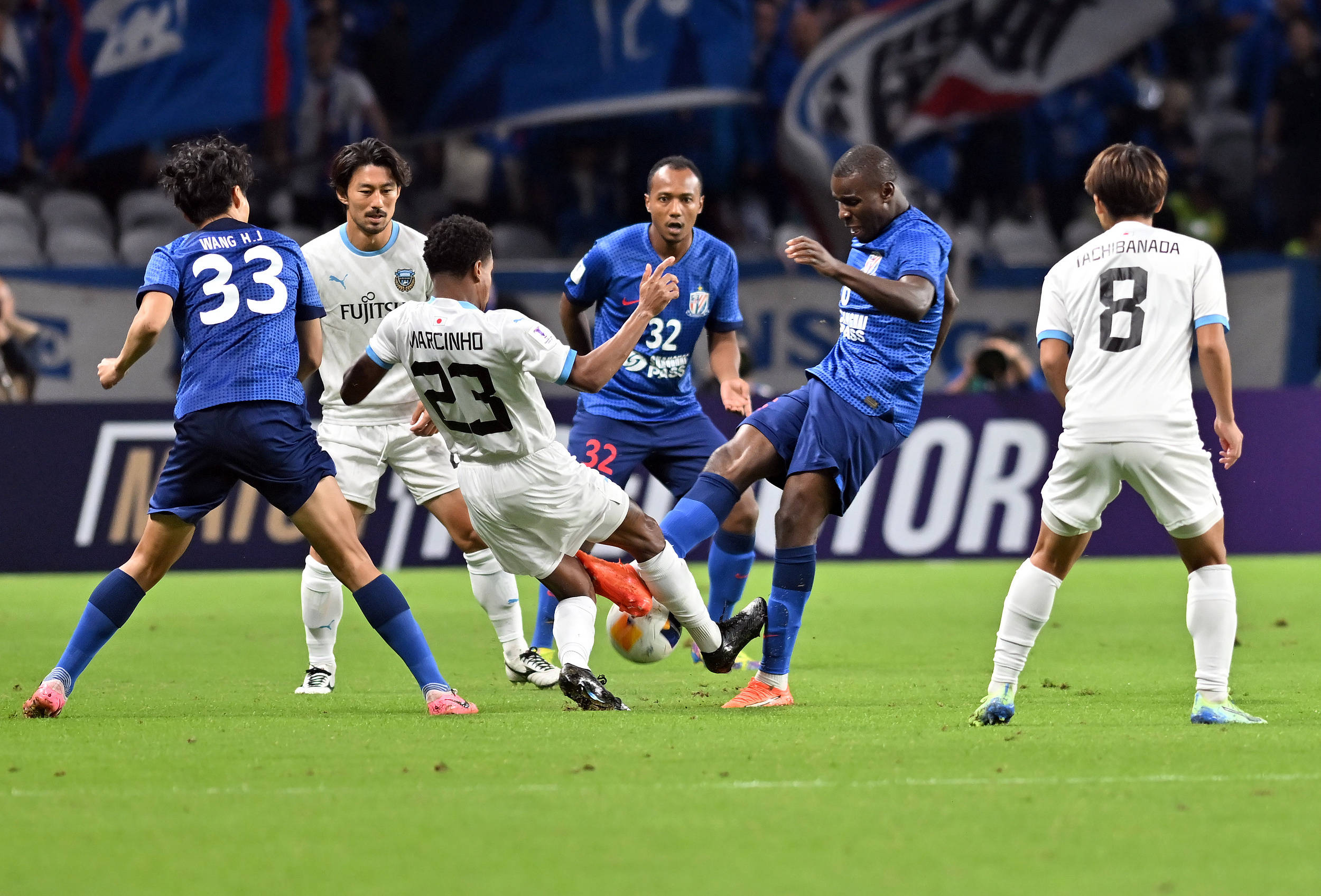 他对苏亚雷 他对苏亚雷