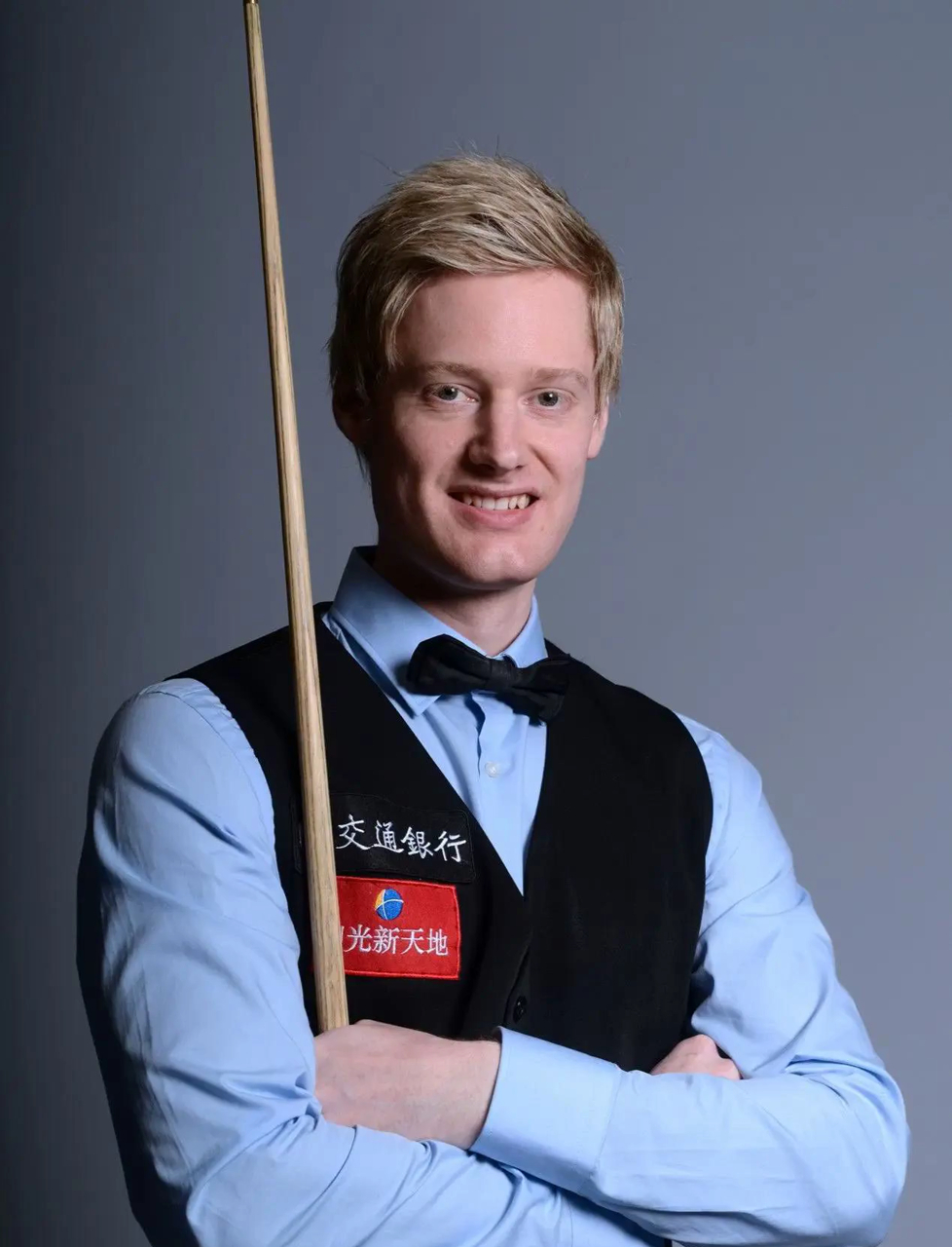 露出的坚持 露出的坚持